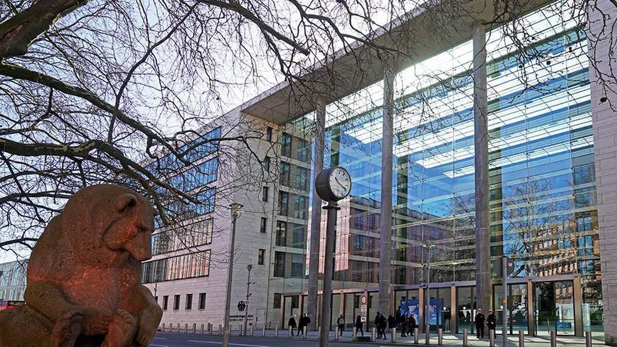وزارت امور خارجه آلمان از تعلیق صدور ویزای بشردوستانه خبر داد