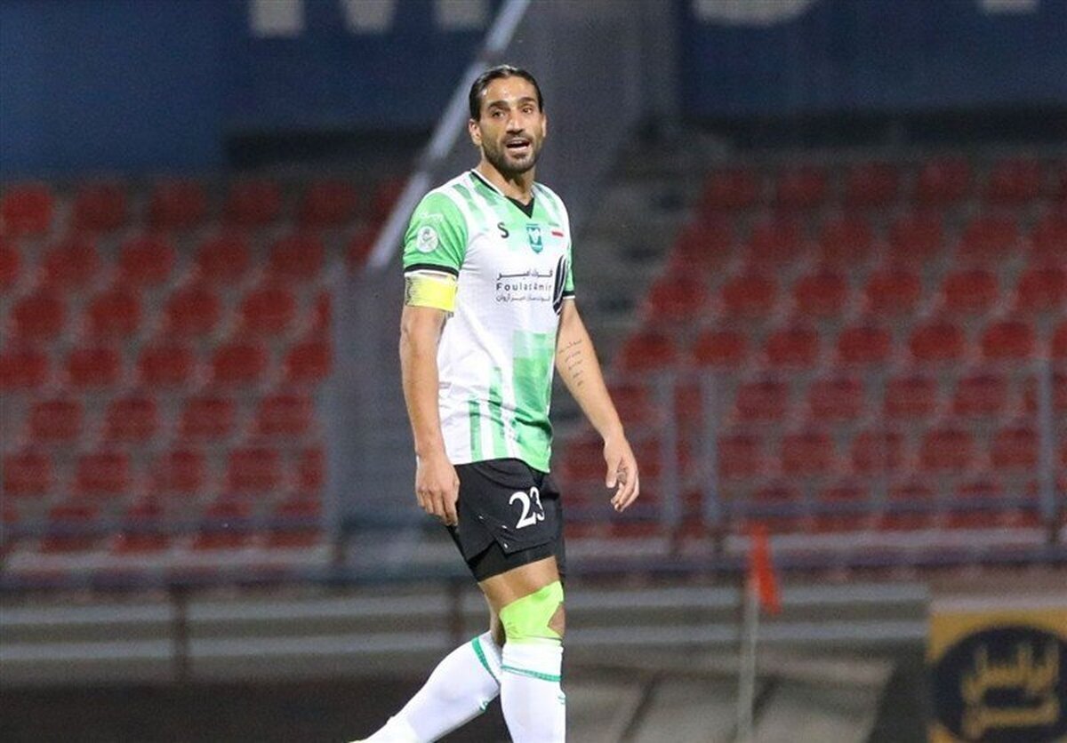 حسین ابرقویی قراردادش را با پرسپولیس رسمی کرد