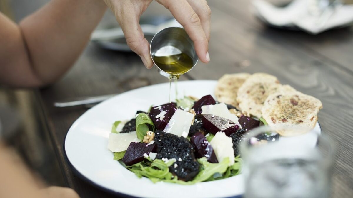 متخصص مغز و اعصاب، لوری، محصولاتی را نام میبرد که به کاهش سطح اضطراب کمک میکنند.