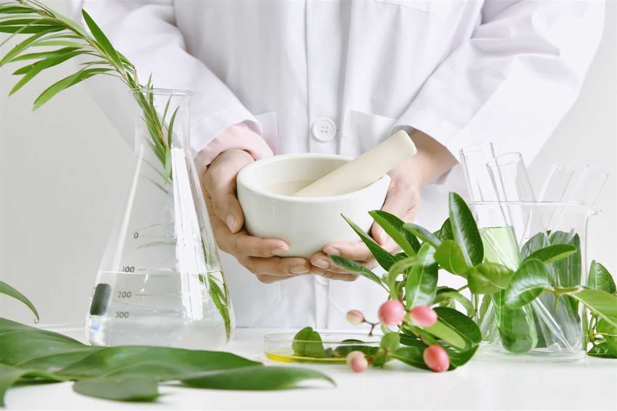 کدام مشکلات گوارشی با طب سنتی درمان میشود؟