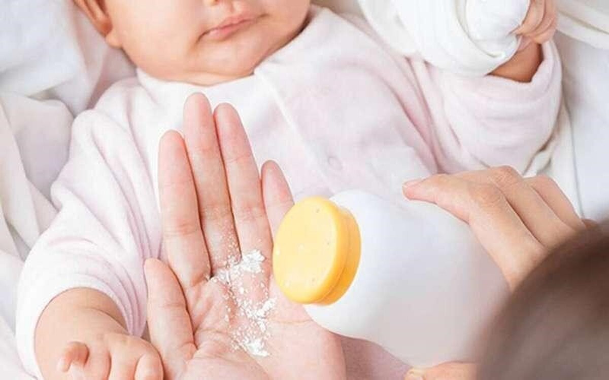 تجربیات رایج مادران و نکات علمی برای پیشگیری و درمان خانگی عرق‌سوز شدن نوزادتان