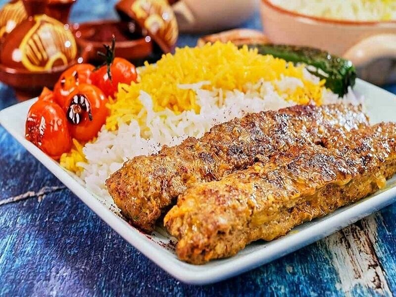 کباب تابه‌ای با گوشت بوقلمون یک جایگزین عالی برای کباب کوبیده
