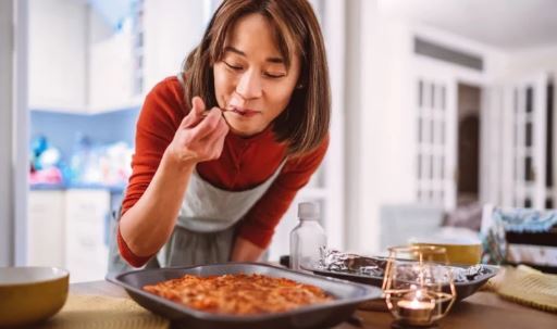 غذا خوردن احساسی چیست و چرا مضر است؟