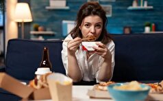 غذا خوردن احساسی چیست و چرا مضر است؟