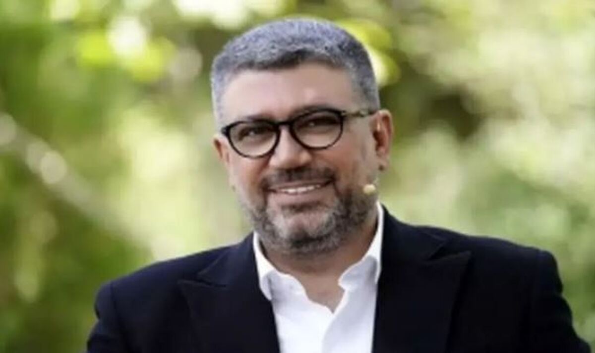 جنجال رضا رشیدپور با حضورش در کنار عوامل برنامه خز «عشق ابدی»!