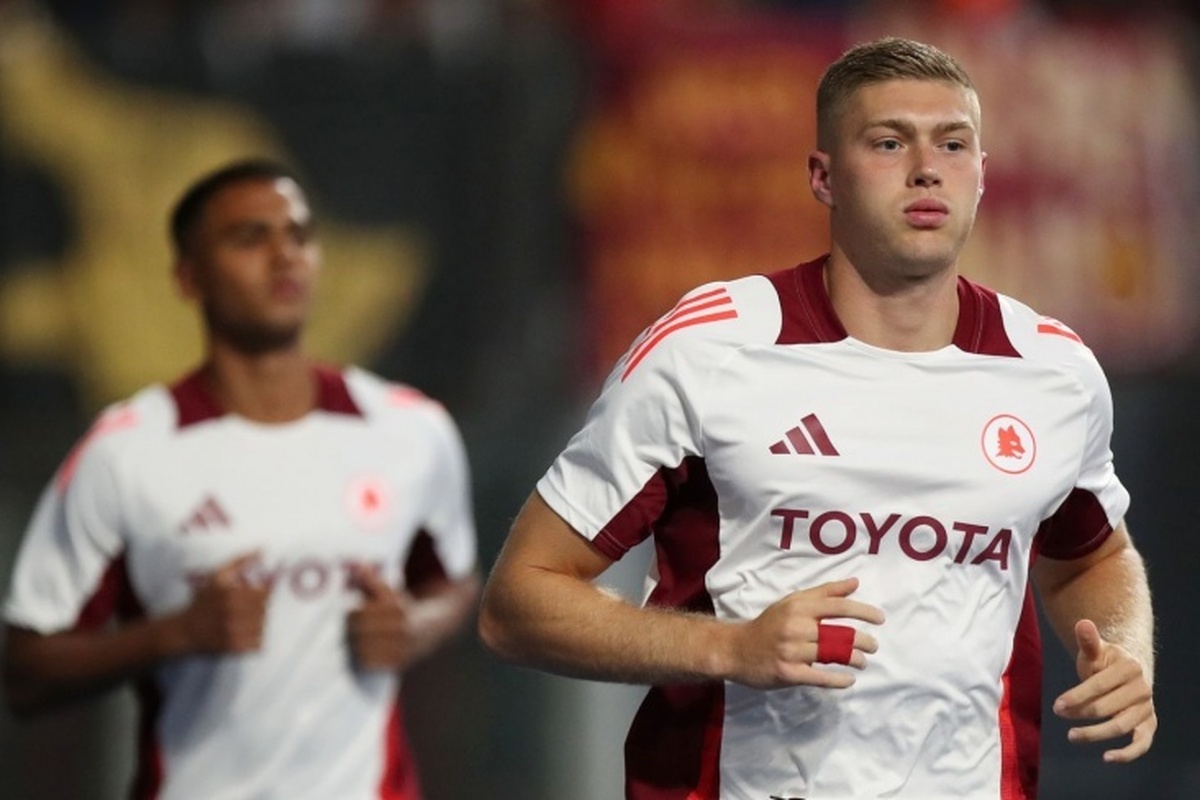 باشگاه رم ممکن است آرتم دوبیک را با قیمت ۴۰ میلیون یورو بفروشد| باشگاه‌های لیگ برتر به این بازیکن اوکراینی علاقه‌مند هستند