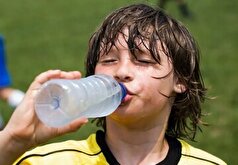 خنک کردن فرد گرمازده را چگونه انجام دهیم؟