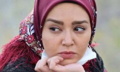 ژست مغرورانه ندا قاسمی در یک نماشگاه نقاشی! +عکس