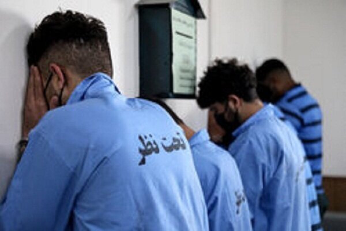 دستگیری باند سارقان مسلح موبایل و موتور سیکلت در سیستان و بلوچستان