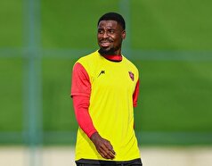 مدافع راست پاریسن‌ژرمن پیراهن پرسپولیس را به تن می‌کند!