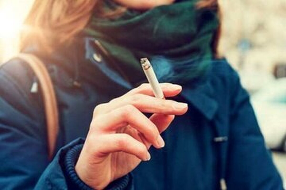«مصرف سیگار بین دختران نوجوان» مسئله مورد بحث این روز‌ها