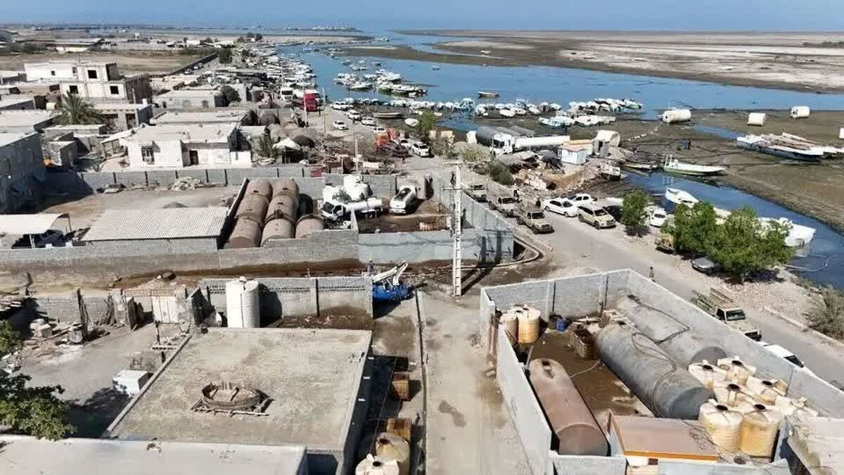 صدور کیفرخواست برای ۲۰ نفر از متهمان قاچاق سوخت در بندر کلاهی میناب