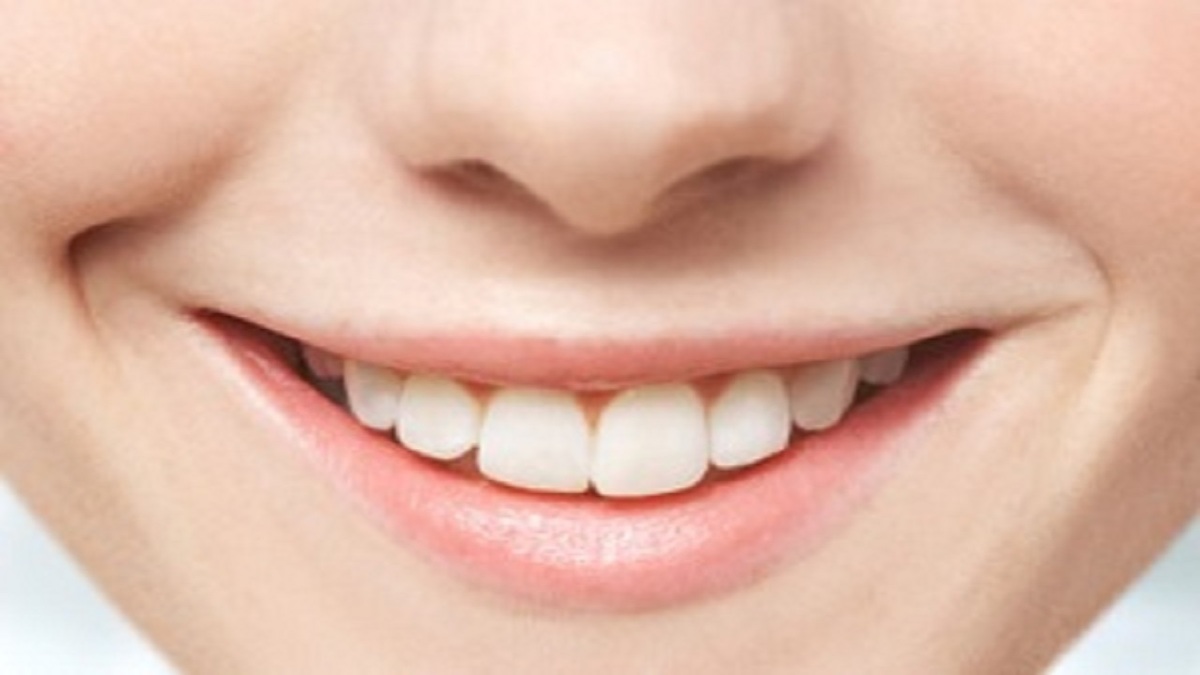 بوی بد دهان خبر از تجمع باکتری‌ها و قارچ‌ها میدهد!