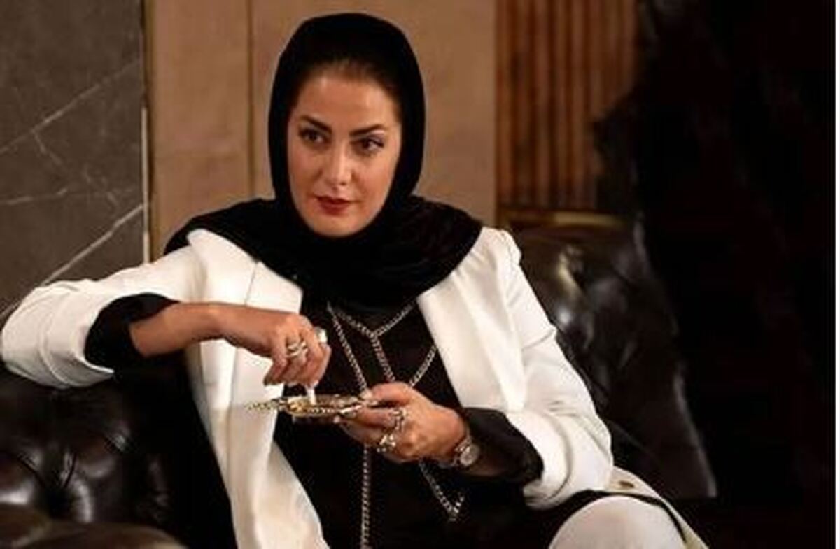 سلفی ماشینی طناز طباطبایی با گوشواره مرواریدی!