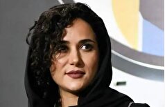 کت و شلوار الگانت پریناز ایزدیار با نوار دوزی سفید!
