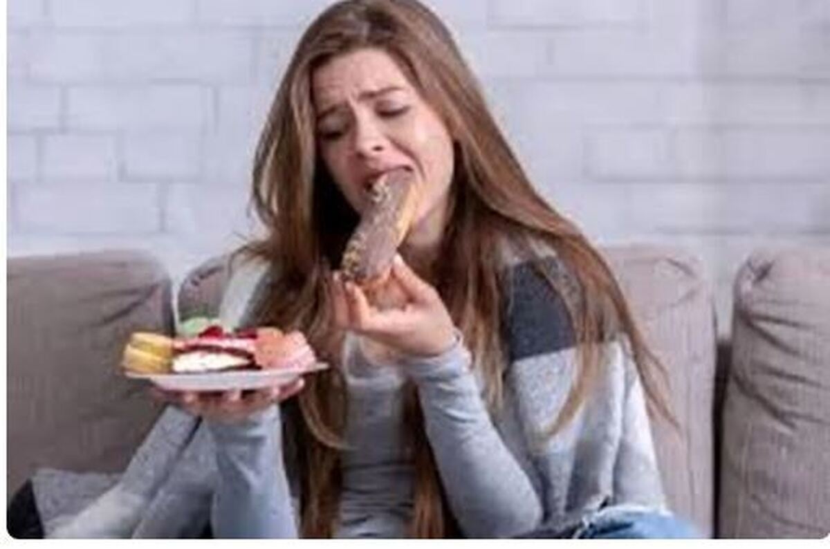 مقابله با یک چالش رایج در دنیای مدرن/چگونه پرخوری عصبی را کنار بگذاریم؟