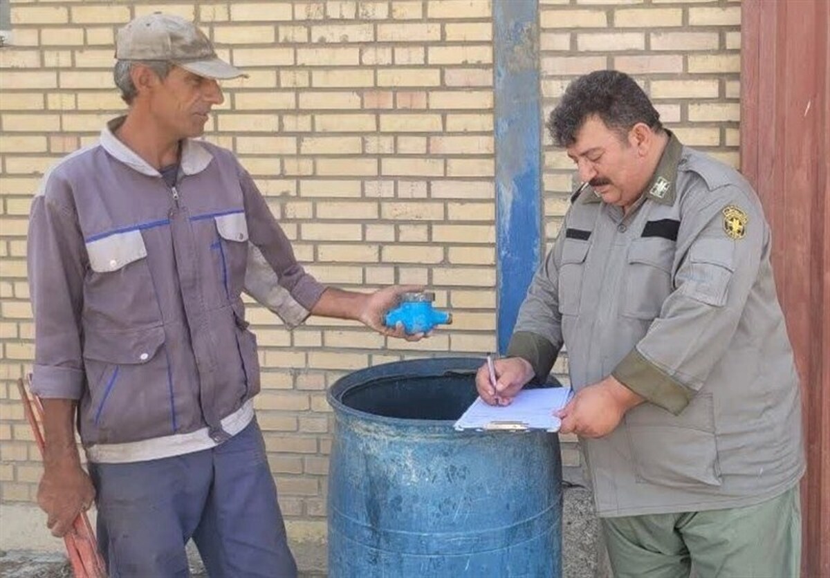 قطع انشعاب آب ۴ واحد صنعتی متخلف در ورامین