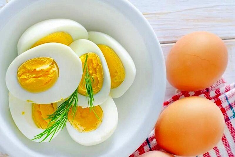 با این ۸ خوراکی بدن خود را شارژ کنید!