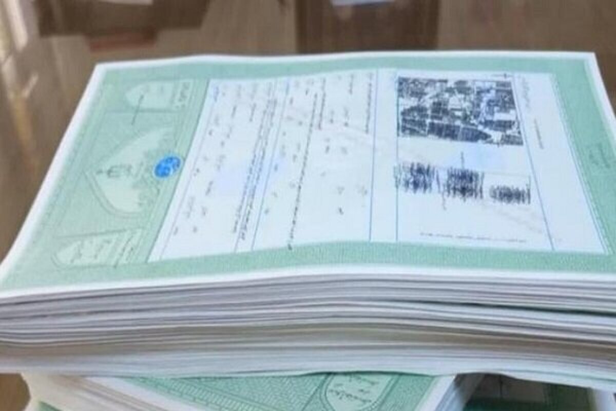 صدور ۴۴ هزار سند مالکیت طرح‌های نهضت ملی مسکن و جوانی جمعیت در قم