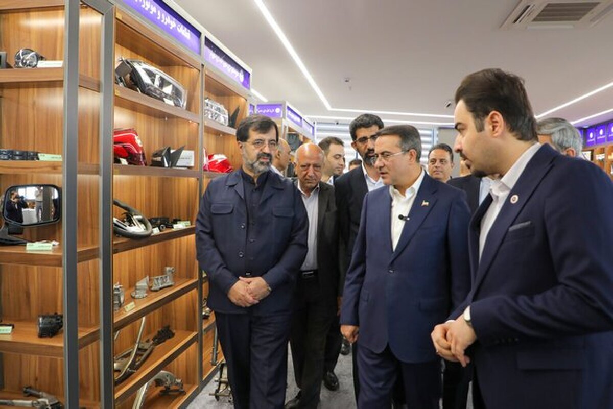 قم به یکی از قطب‌های برجسته گردشگری ملی و بین‌المللی تبدیل شود