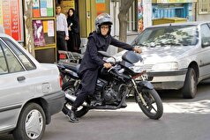 بلاتکلیفی دولت در رابطه با صدور گواهینامه موتورسیکلت برای بانوان