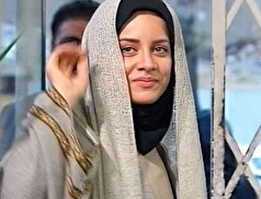 چهره کیوت و عروسکی شراره رخام با چتری/سن خانم بازیگر را حدس بزنید!
