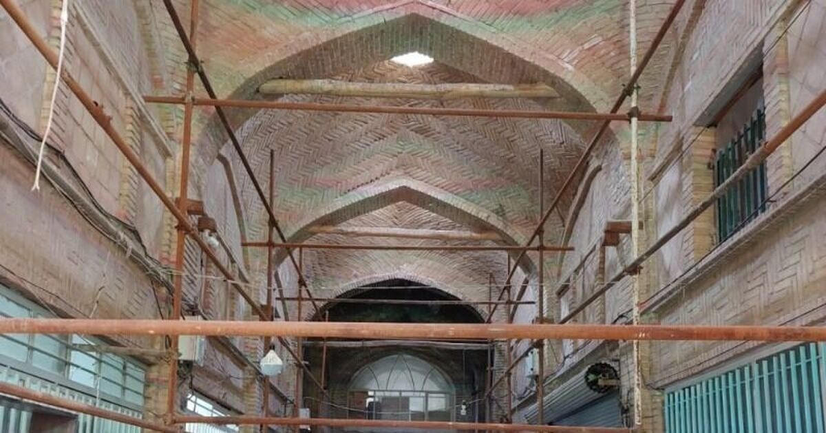 عملیات مرمت سرای کتاب‌فروش‌های بازار تاریخی اراک آغاز شد