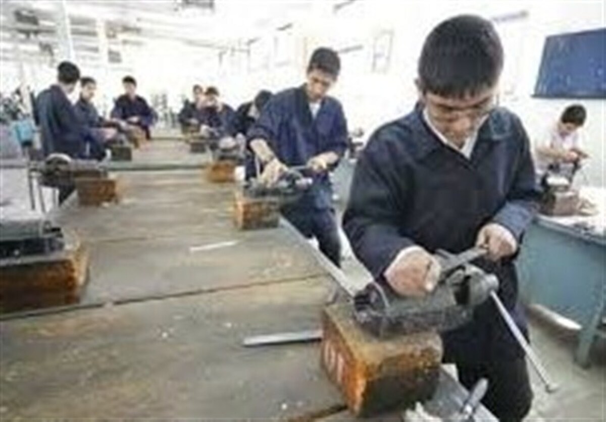 مدرک‌گرایی یا مهارت‌آموزی؛ انتخاب آینده‌ساز برای نسل جوان