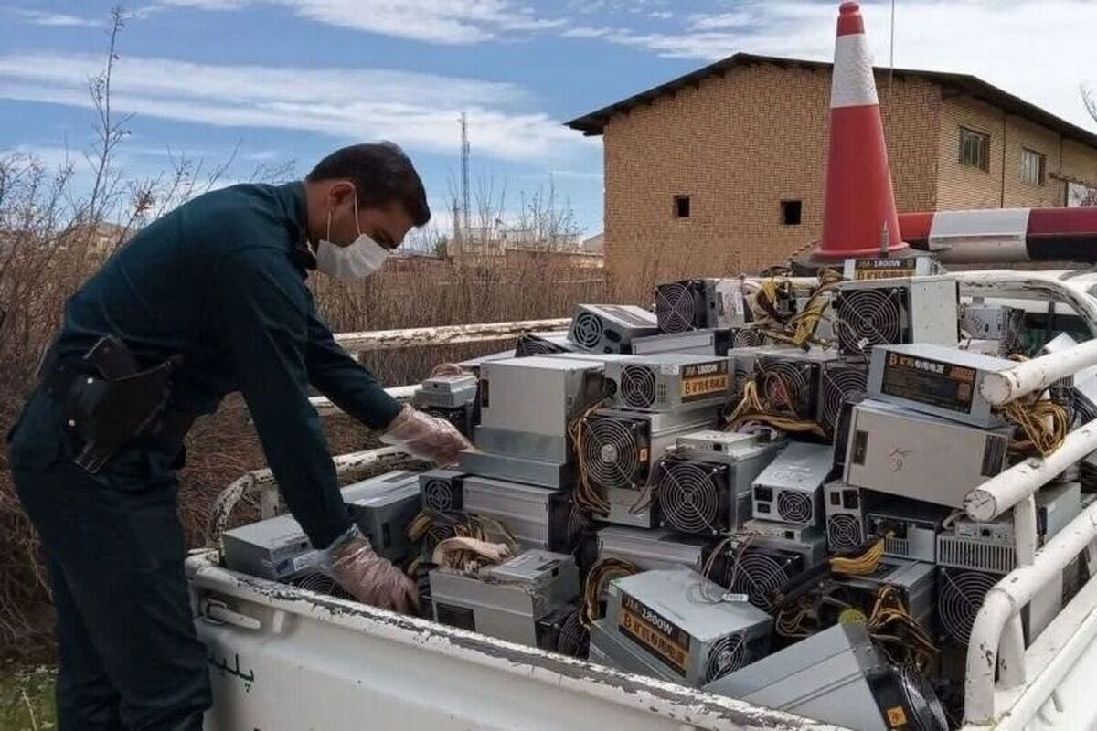 جریمه و جمع آوری سه مزرعه استخراج ارز دیجیتال غیرمجاز از سطح شهرستان اهواز