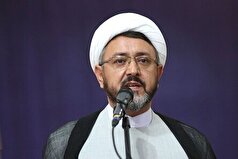 کمساری: اندیشه امام خمینی کاملا متعالی، مترقی، نجات‌بخش و درمانگر است