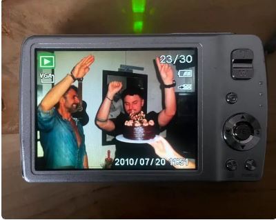 رقص و پایکوبی دارا و امین حیایی در شب تولد آقای بازیگر!