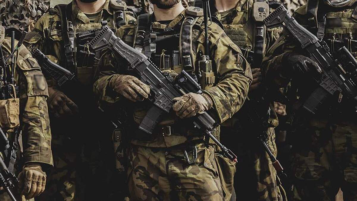 فایننشال تایمز گزارش داد: اتحادیه اروپا در مورد اعزام نیرو به اوکراین اختلاف نظر دارد