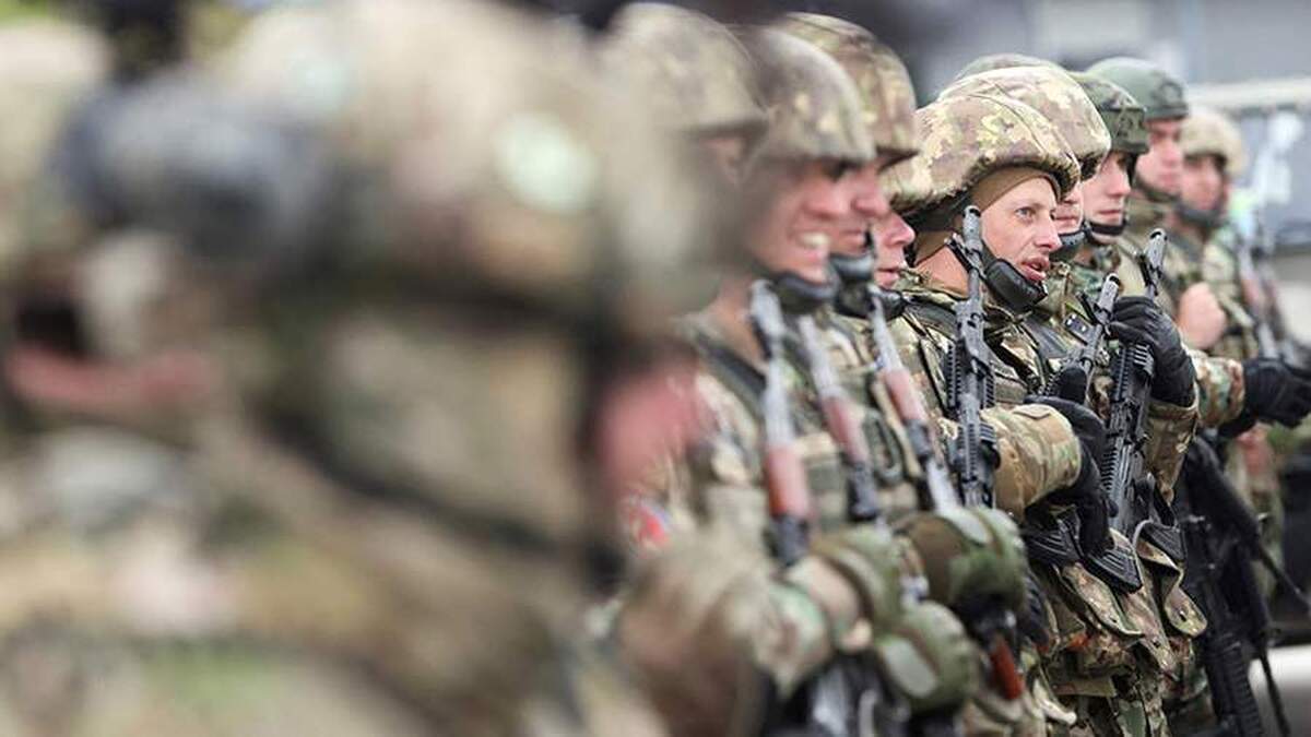 ملونی، نخست وزیر ایتالیا، اعزام نیرو به اوکراین را رد کرد.