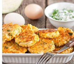اگر برای شام ایده‌ای ندارید این کوکو کدو با ترشی مخصوص را درست کنید