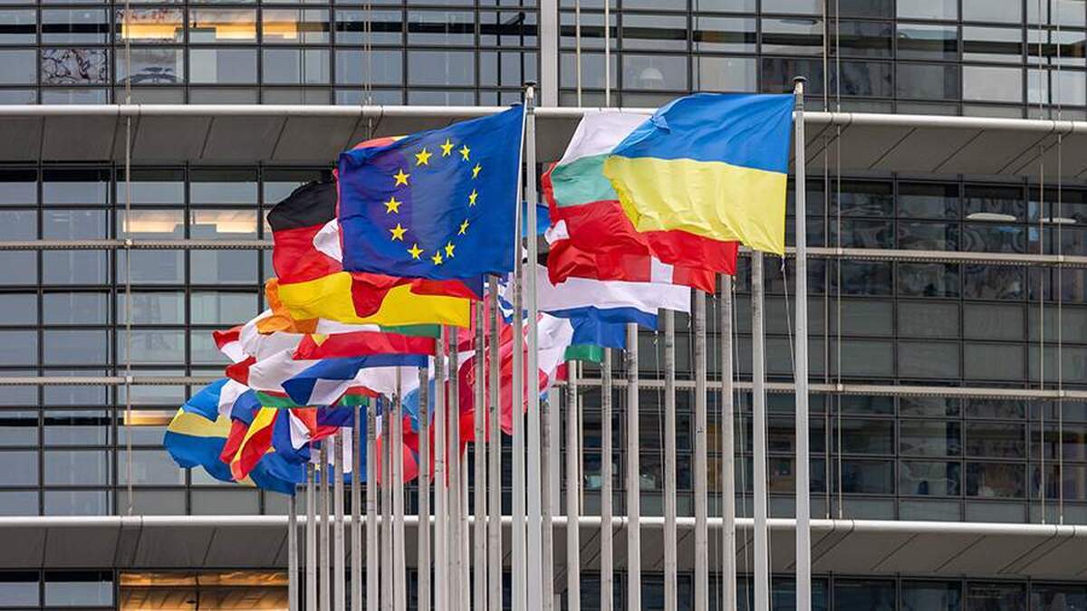 پوتین تمایل اوکراین برای پیوستن به اتحادیه اروپا را یک انتخاب مشروع خواند