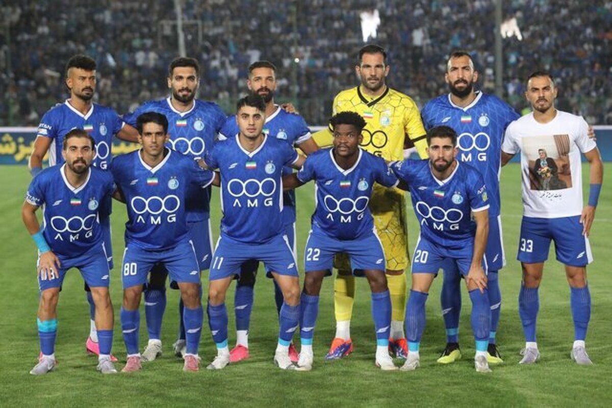 اردوی دوباره استقلال در کیش پیش از بازی با الوصل