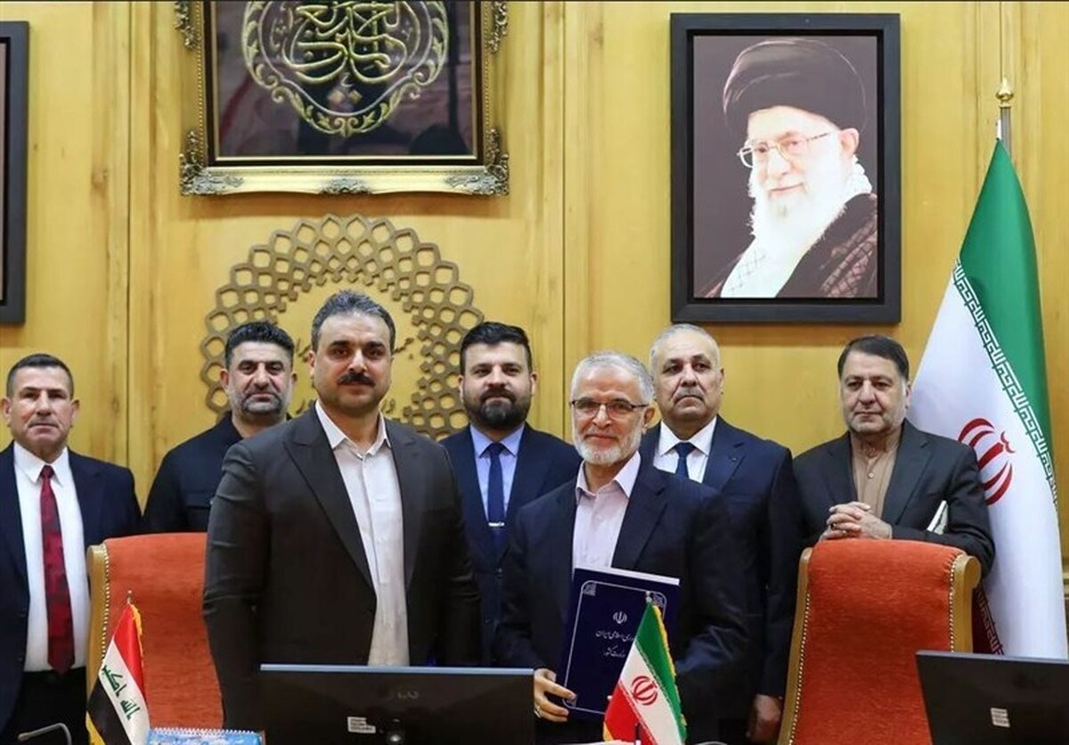 تأکید ایران و عراق بر تقویت روابط اقتصادی و مرزی/ امضای سند ۲۱ بندی همکاری
