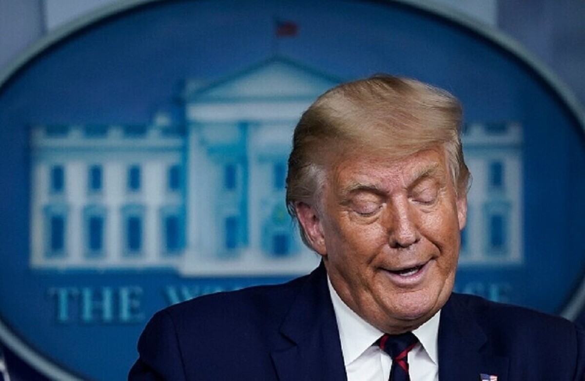 کاخ سفید هرگونه ارتباط بین ترامپ و نامه‌ای که حاوی نقاشی نامناسبی از اپستین بود را رد می‌کند