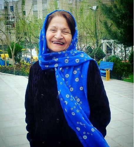 نوش‌آفرین از حسرت آخرین دیدار با مادرش می‌گوید!