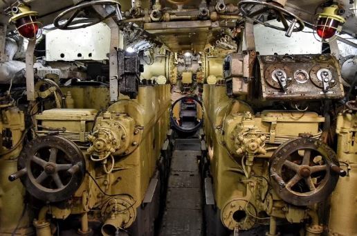 دانستنی جالب درباره نحوه کار موتور‌های زیردریایی‌ها دیزلی در زیر آب