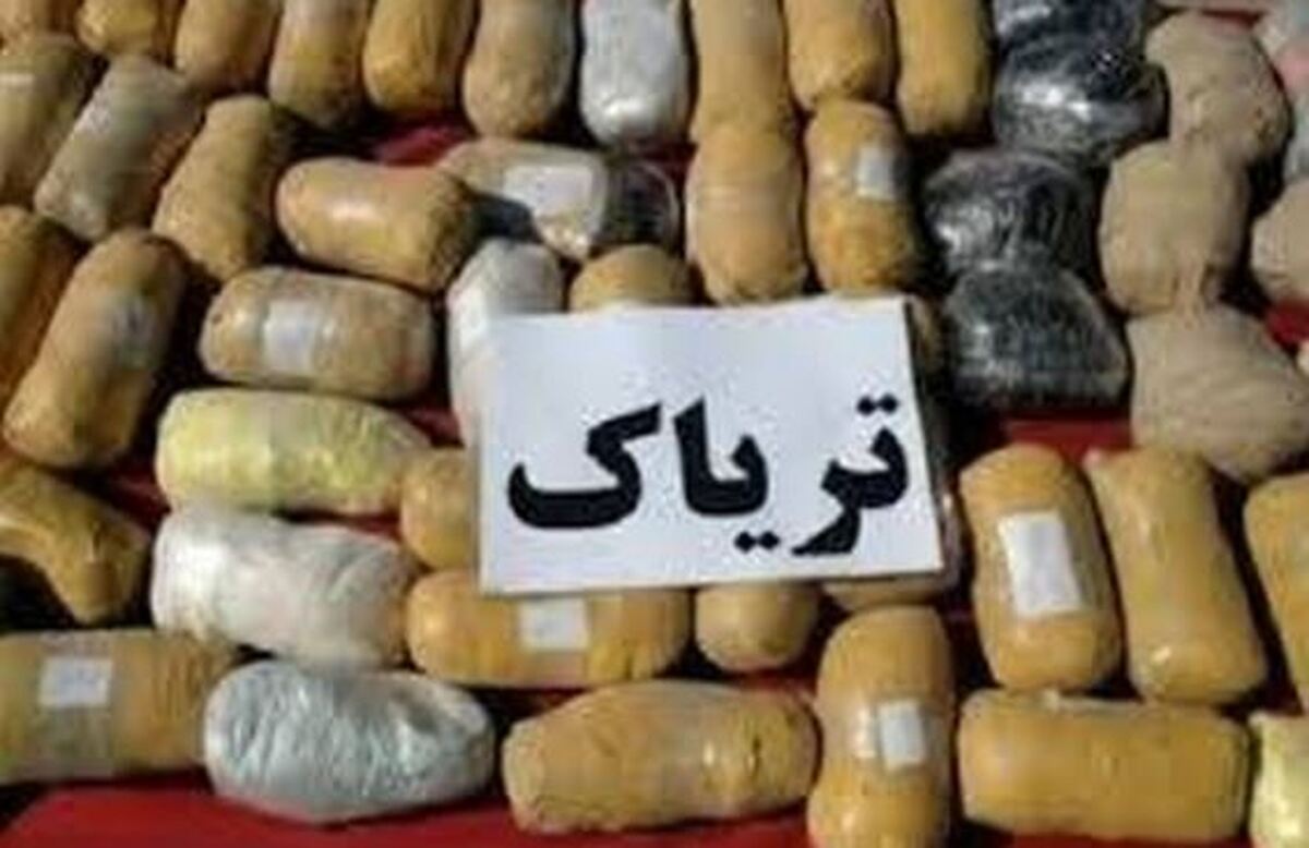 پژو پارس حامل ۲۰۰ کیلو تریاک در یاسوج به دام افتاد