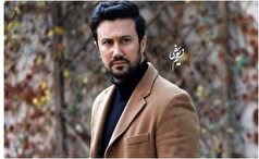 سلفی آیینه‌ای دلبرانه شاهرخ استخری همراه پرنسس کوچولویش/چقدر ماهه این دختر!