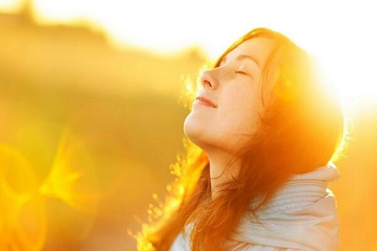 قرار گرفتن در معرض نور خورشید برای جذب ویتامین D مفید است یا مضر؟