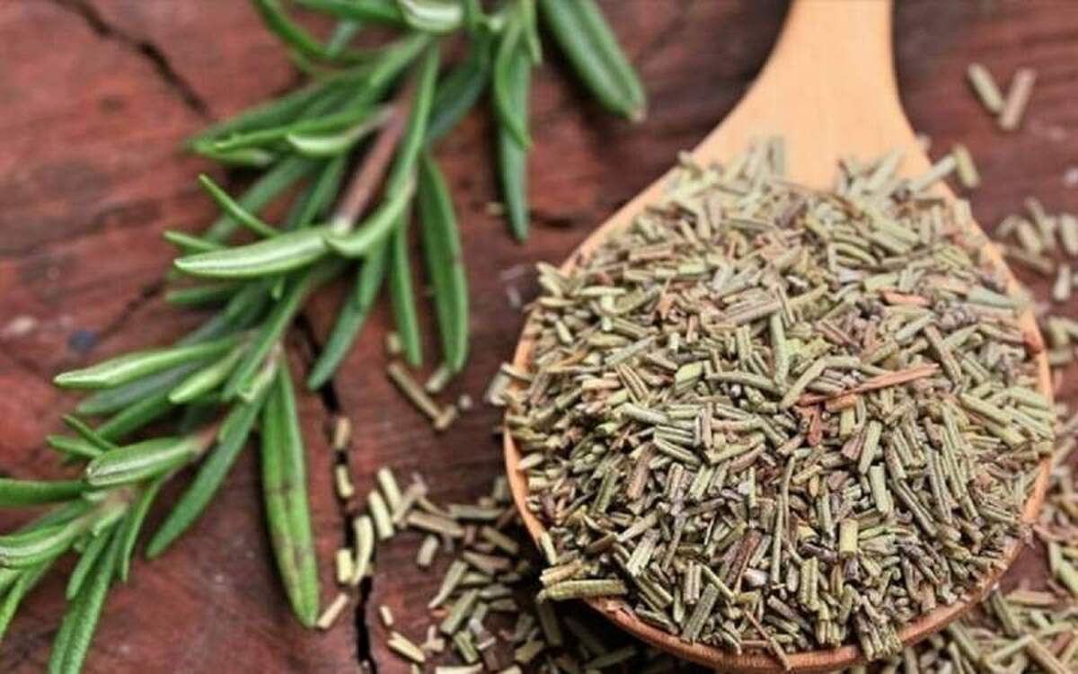 آلزایمر را به دست رزماری بسپارید!