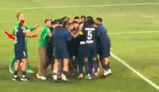 زابارنی در جریان خداحافظی دوناروما از سافونوف جدا شد