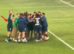 زابارنی در جریان خداحافظی دوناروما از سافونوف جدا شد