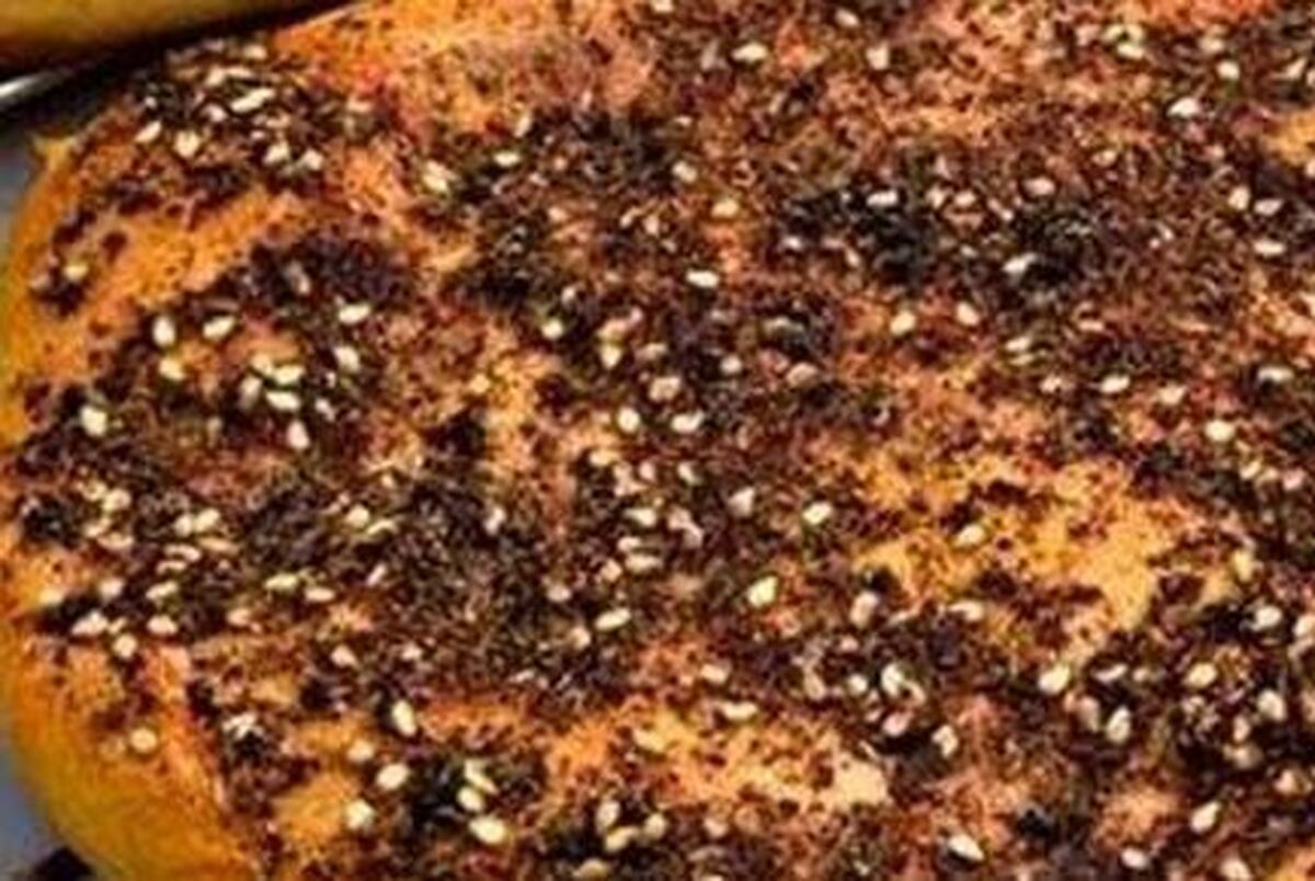 دستور پخت نان داغ پر ادویه و محبوب لبنانی
