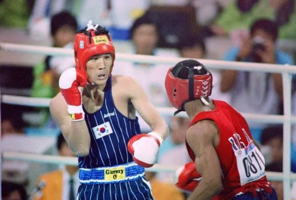 حق به حقدار رسید/گریههای روی جونز جونیور بعد از دریافت مدال طلای المپیک حق به حقدار رسید/گریههای روی جونز جونیور بعد از دریافت مدال طلای المپیک