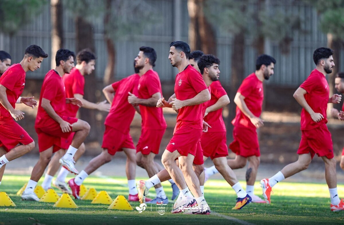 سرخ پوشان خود را برای رویارویی با فولاد خوزستان آماده کردند