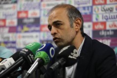 نویدکیا: با VAR وقت‌مان را تلف می‌کنیم